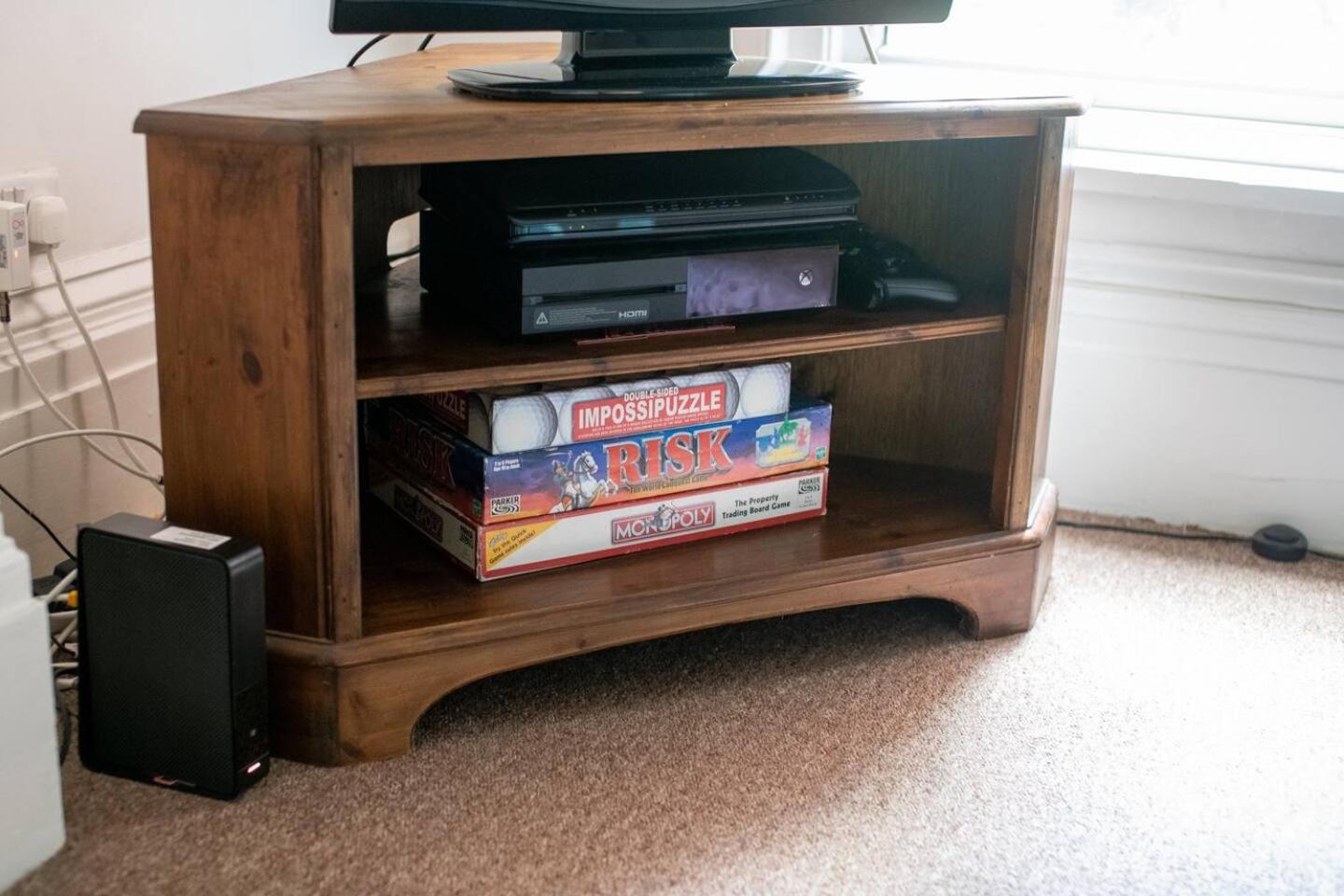 Family Friendly Flat Just Minutes From The Beach! Portsmouth Eksteriør billede
